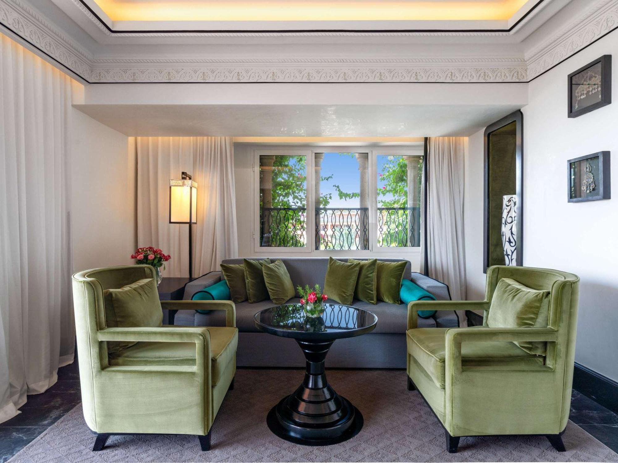 Sofitel Marrakech Palais Imperial & Spa Марракеш Экстерьер фото The living room of a suite at the Mandarin Oriental, Paris