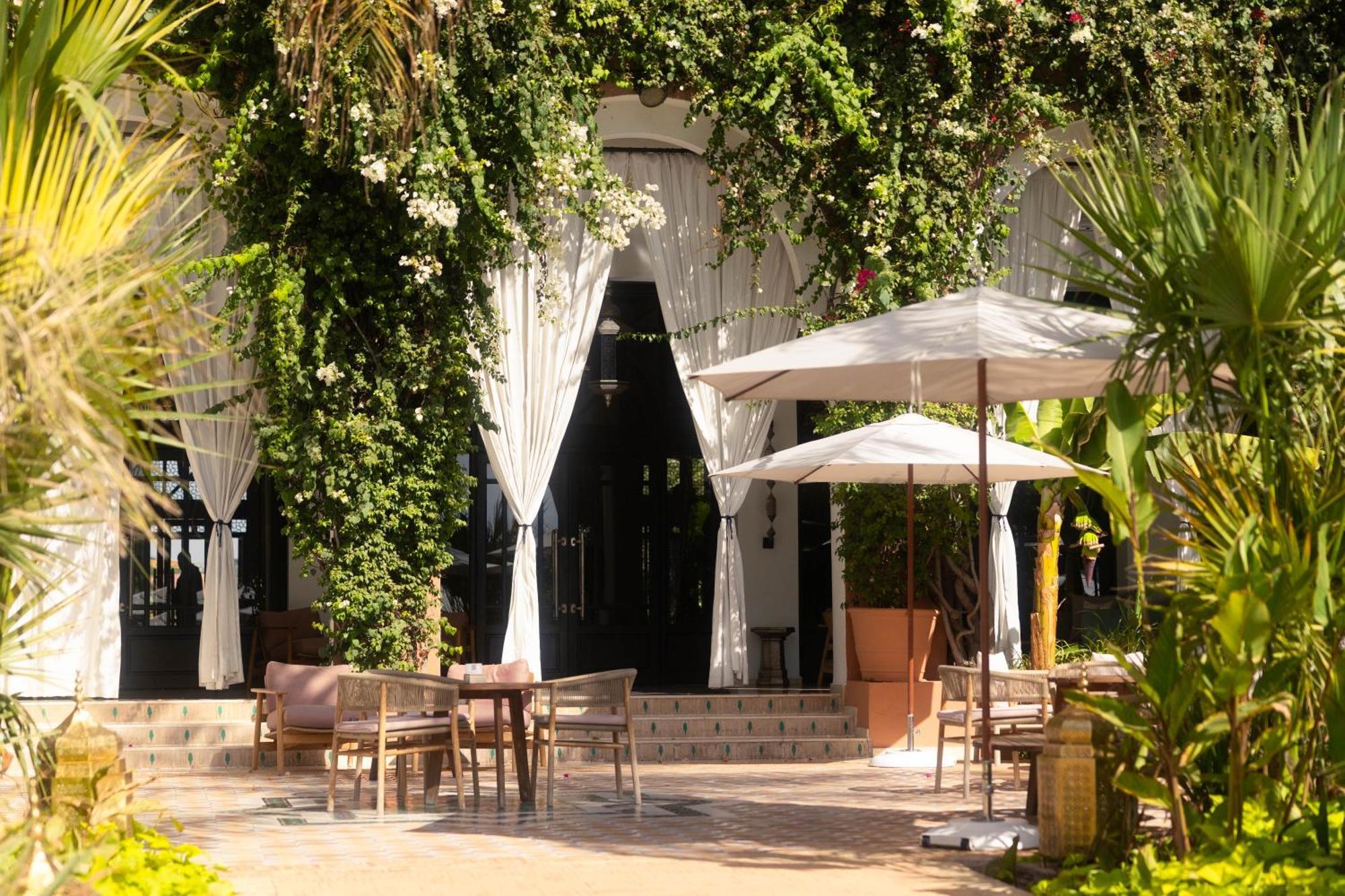 Sofitel Marrakech Palais Imperial & Spa Марракеш Экстерьер фото The hotel's garden